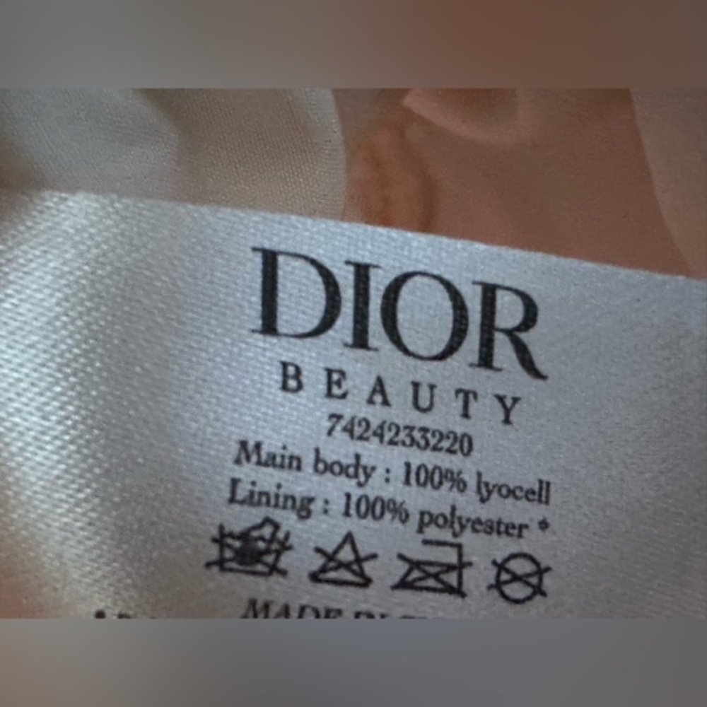Dior Makeup Pouch NEW in the box - Picture 4 of 4